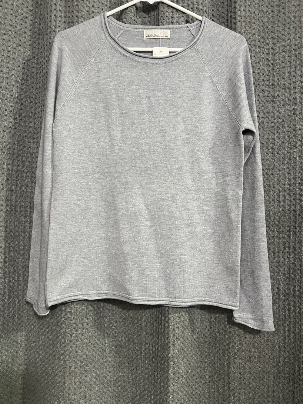 Zenana Outfitters Light Gray Long Sleeve Crewneck Top